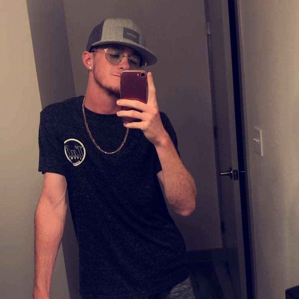 Meet your Posher, Christopher